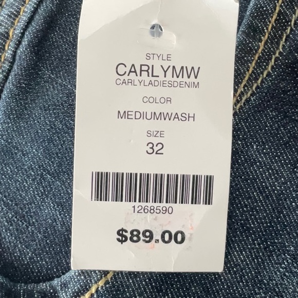 BENCH  ●  Low-Waisted Medium Wash Bootcut Jeans  ●  Y2K - Picture 3 of 3